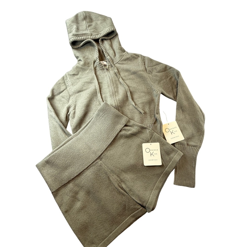 Orange‎ Kiss Essentials Knit Hoodie and Shorts Set Olive Green Large NWT